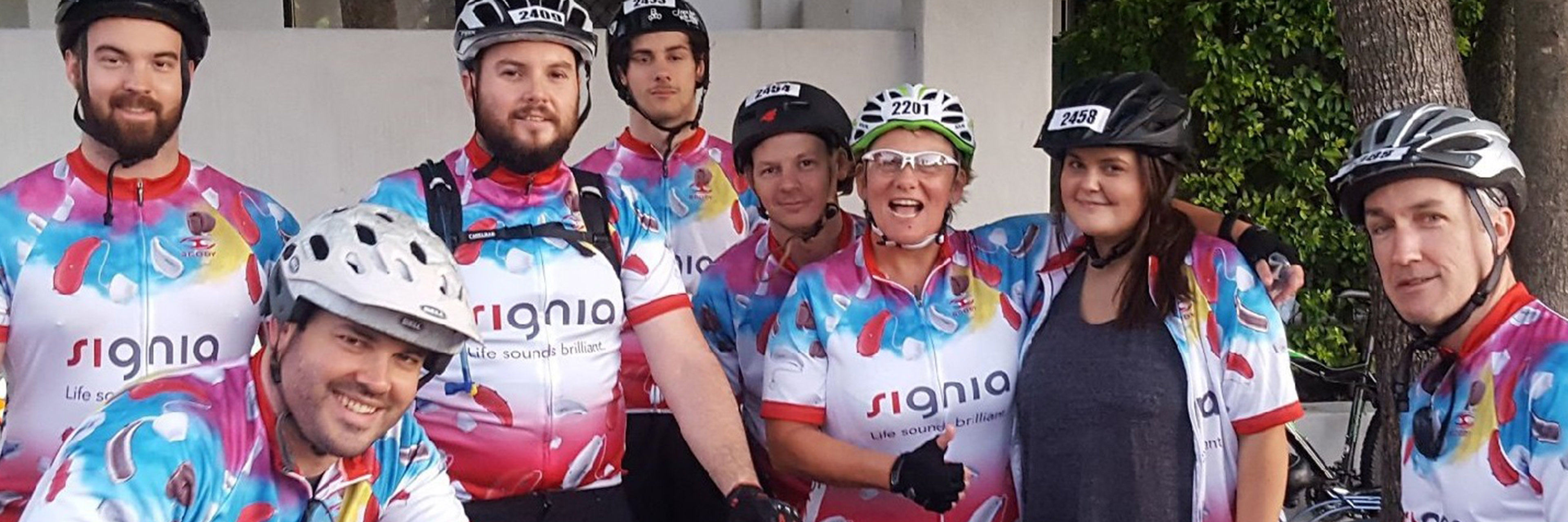 AU_colleagues_biking_06-25-17_3840x1280px_m