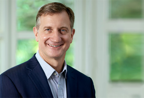 StuartNeilson_470x320